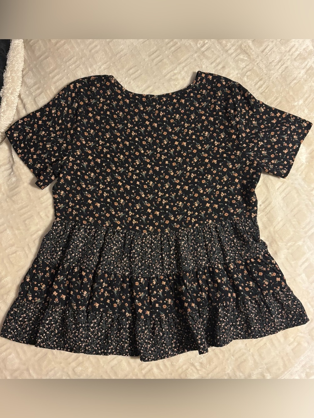 Paper Crane Black Floral Peplum Top with Peach Accents NWOT
